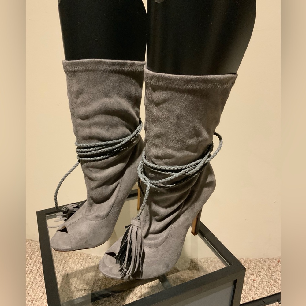 Olivia Jaymes Mid-Calf Suede Boots Size 7